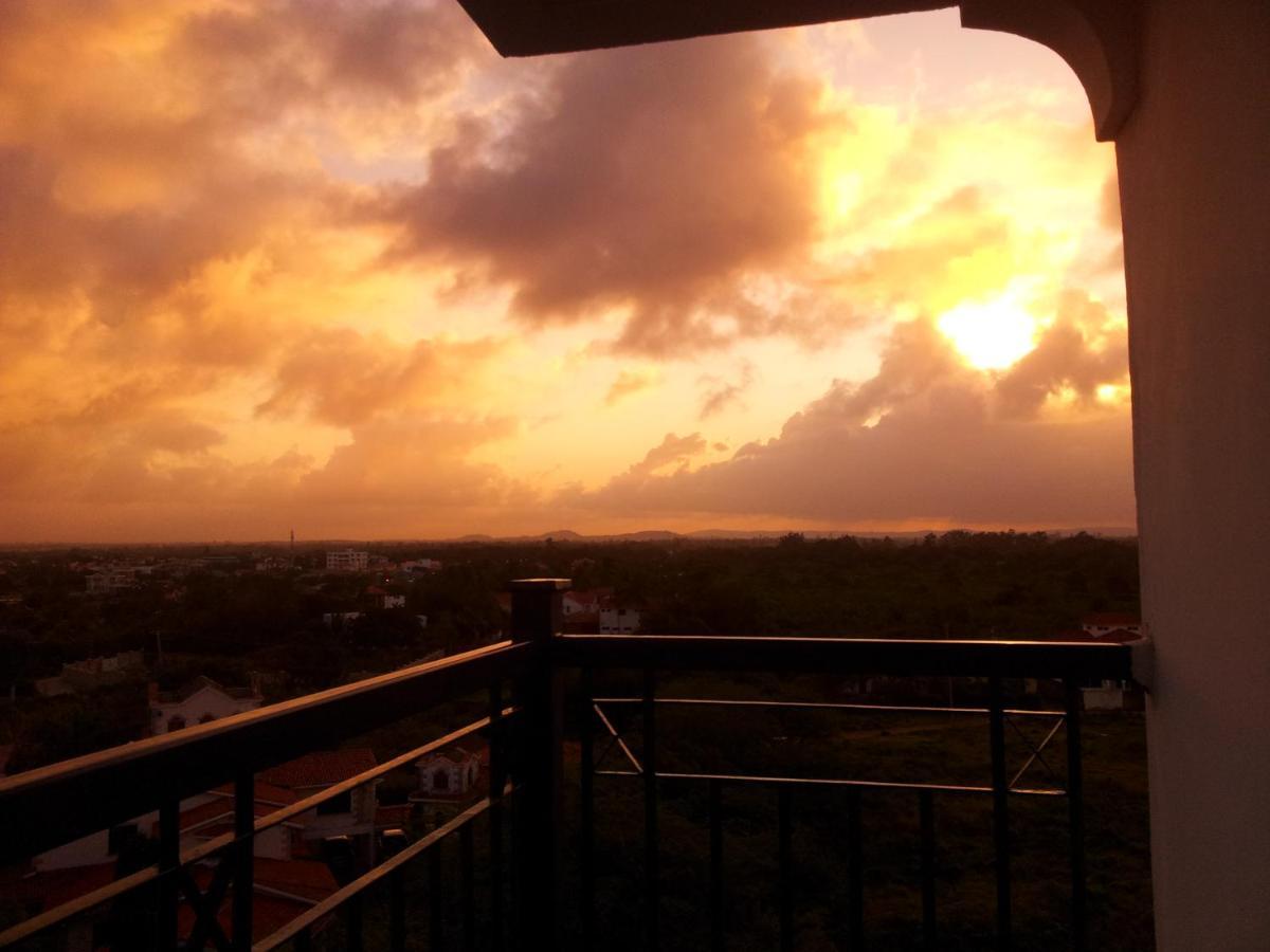 Shanzu Beach Apartment With Stunning Ocean View Mwakirunge المظهر الخارجي الصورة