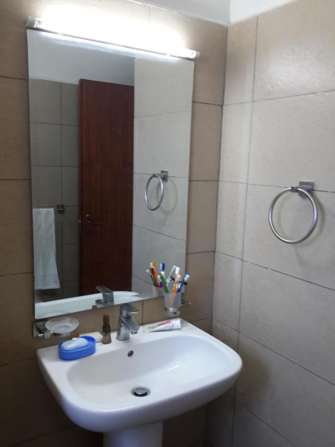 Shanzu Beach Apartment With Stunning Ocean View Mwakirunge المظهر الخارجي الصورة