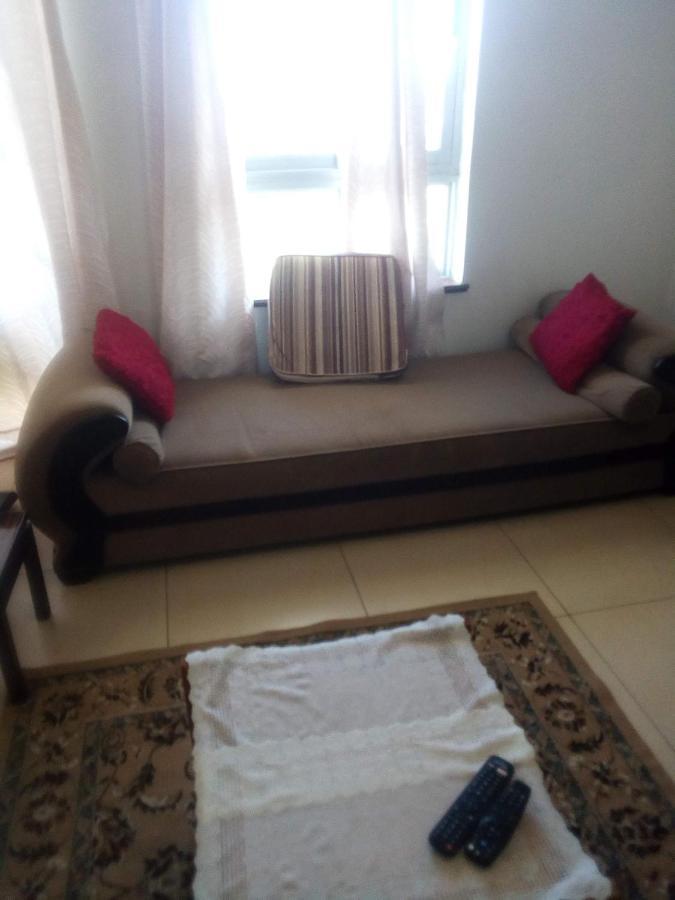 Shanzu Beach Apartment With Stunning Ocean View Mwakirunge المظهر الخارجي الصورة