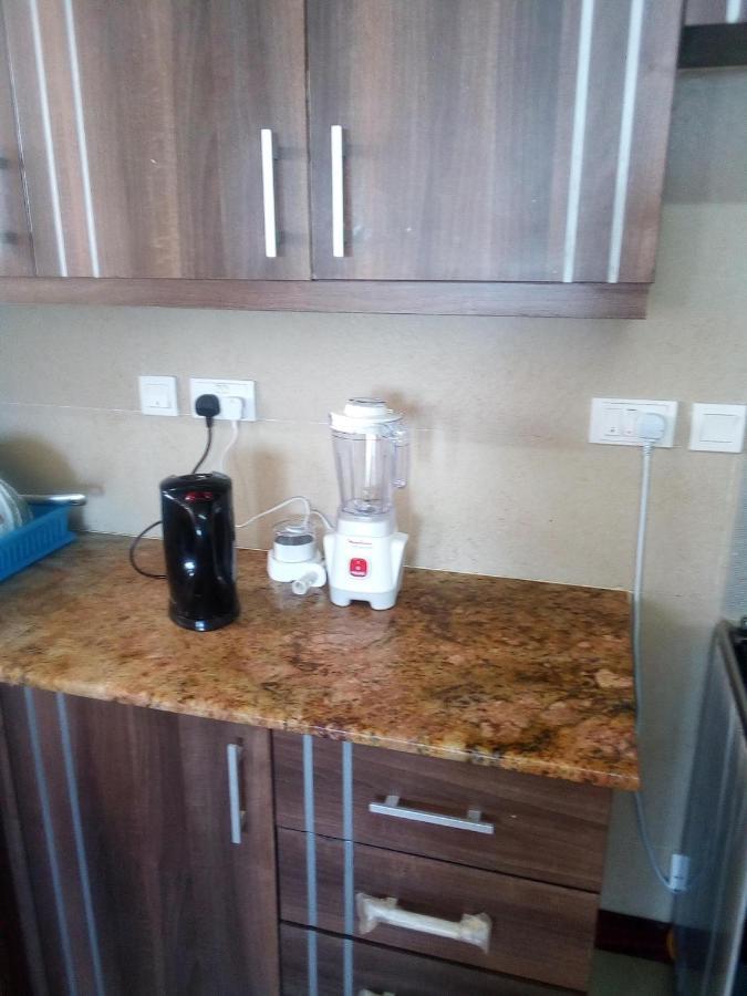Shanzu Beach Apartment With Stunning Ocean View Mwakirunge المظهر الخارجي الصورة