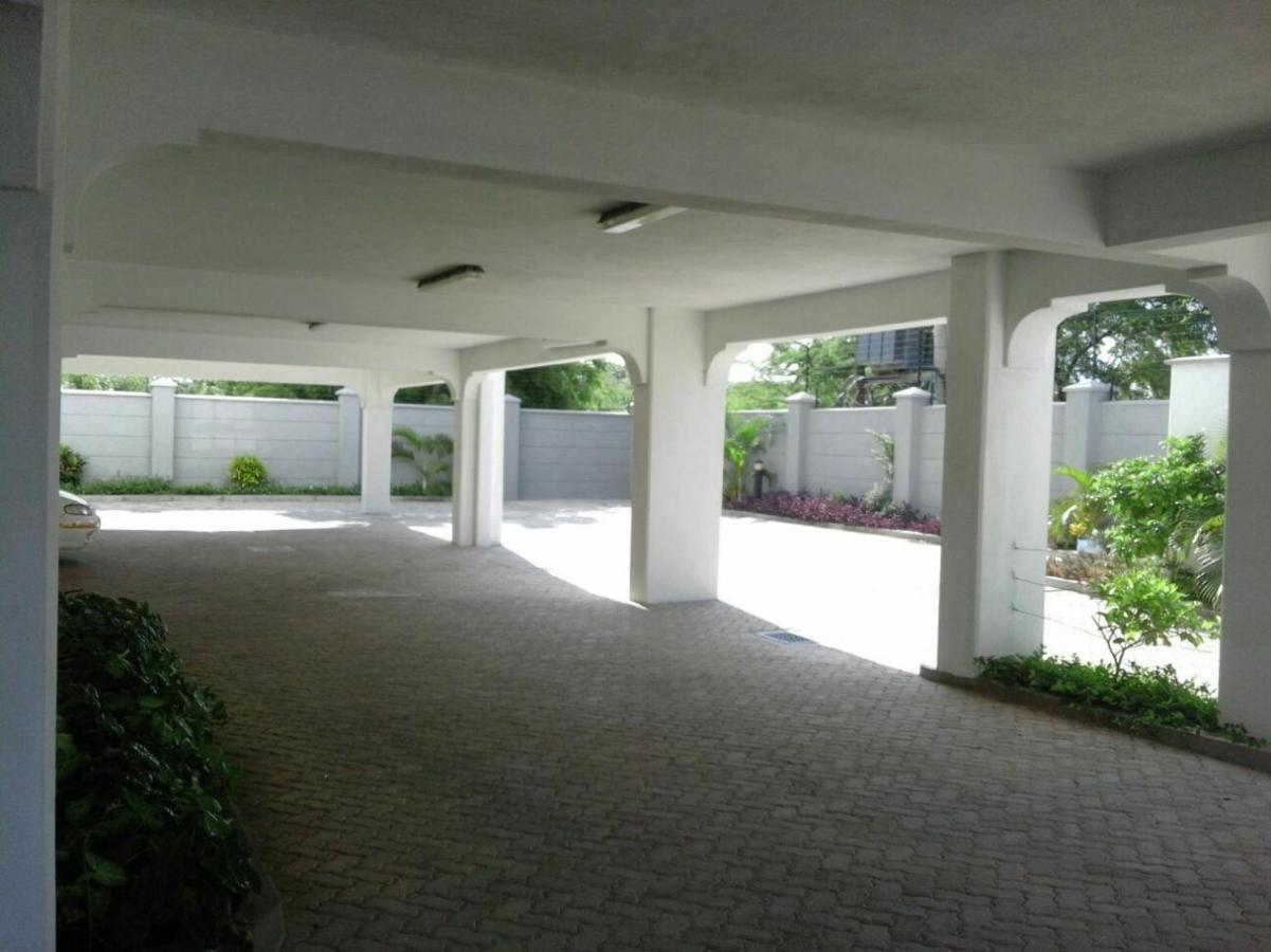 Shanzu Beach Apartment With Stunning Ocean View Mwakirunge المظهر الخارجي الصورة