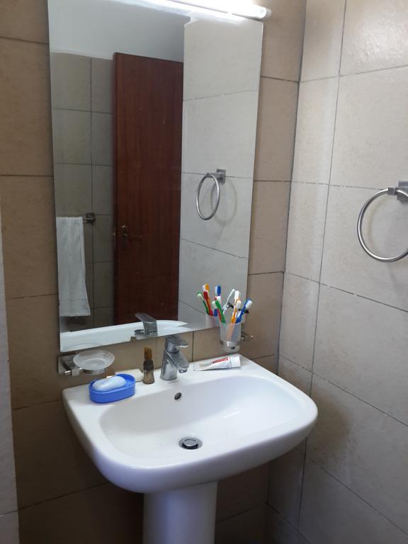 Shanzu Beach Apartment With Stunning Ocean View Mwakirunge المظهر الخارجي الصورة
